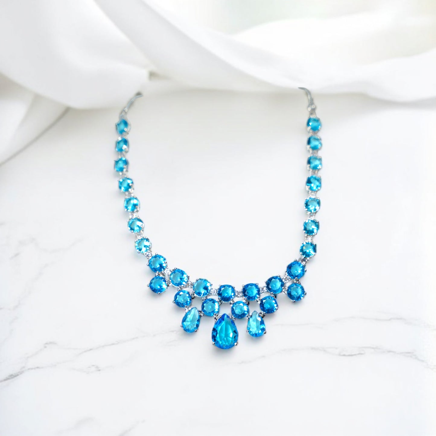 Dewdrop Gala Necklace