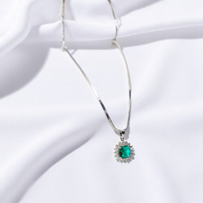 Solara Crest Green Necklace