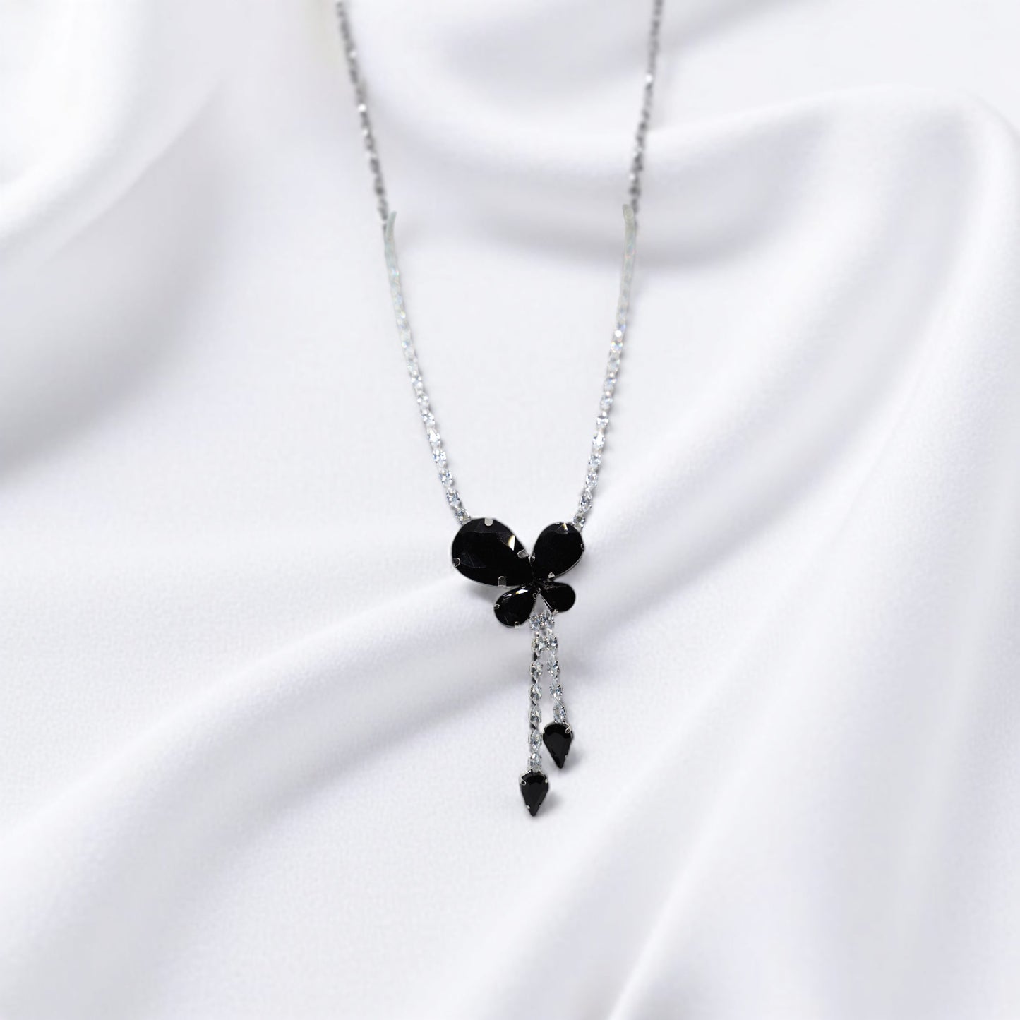 Papillon Drip Necklace
